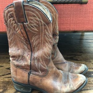 Women’s Vintage Wrangler cowboy boots sz 8
